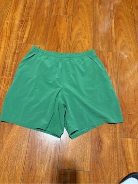 Lululemon athletica Men's Green Performance Swim & Athletic Shorts